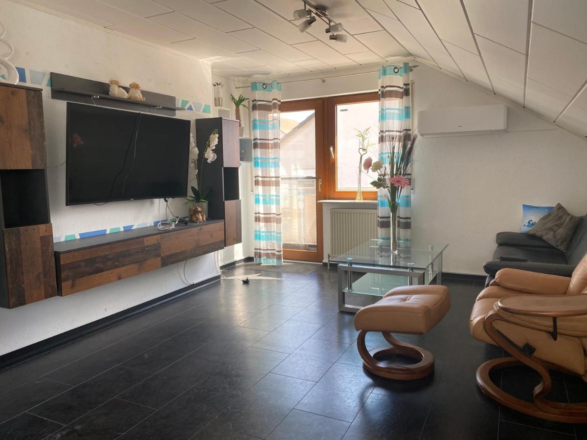 Moderne Ferienwohnung Neckarschleife Mit Klimaanlage Kirchheim am Neckar Екстер'єр фото